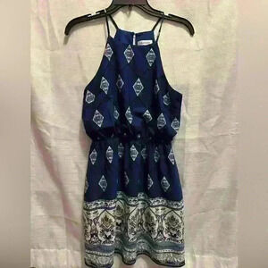 Monteau woman’s S dress